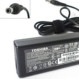 TOSHIBA Orjinal Standart uç 5.5.2.5 19v 3.42A 65W Adaptör Şarj Cihazı